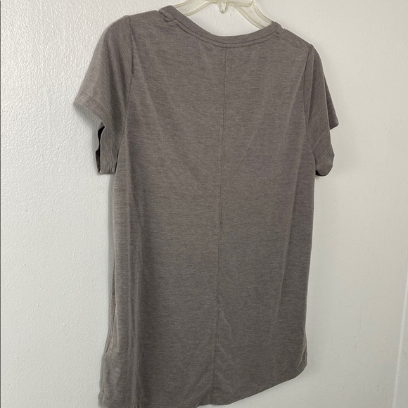 Athleta Gray Fitted Short Sleeve Tee - Picture 5 of 6